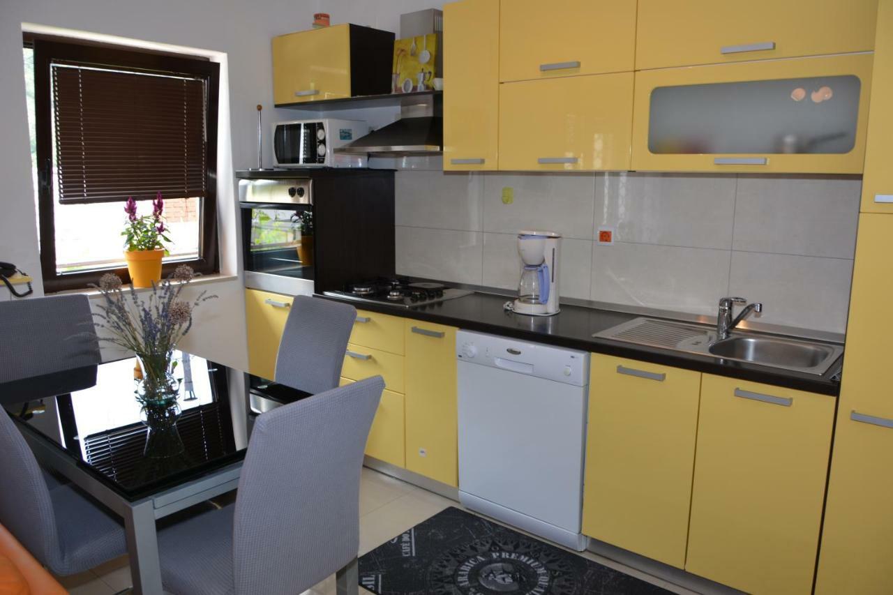 Apartment Ivana Сень Екстер'єр фото